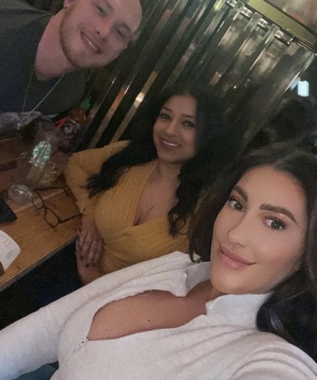 Kirstie V beau modèle galerie