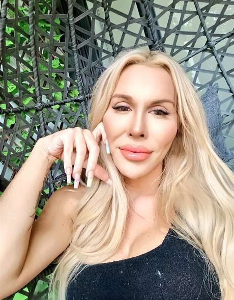 Marissa Minx star du porno gratuit images