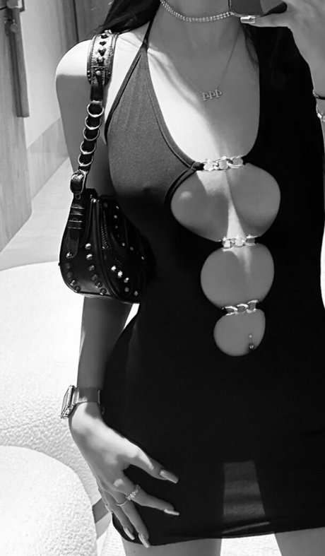 Haniasipa modèle pornographique galerie