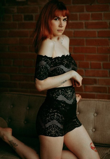 sissy uniquementfans nu chaud des photos