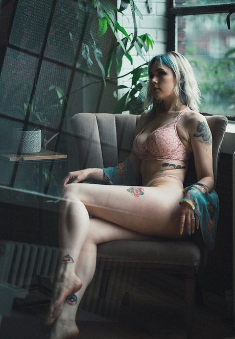 Rosemoontv belle actrice galeries