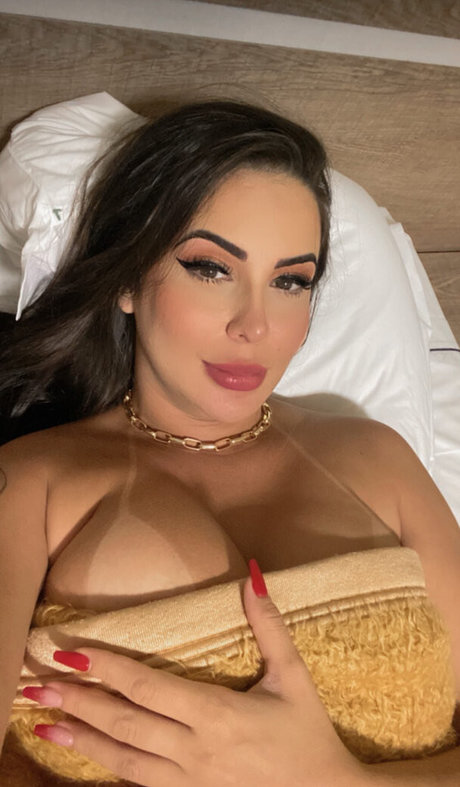 Alinezita Dias star du porno gratuite image