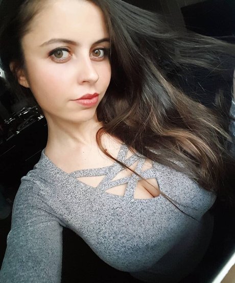 Victoria Boiadgieva étoile nue collection