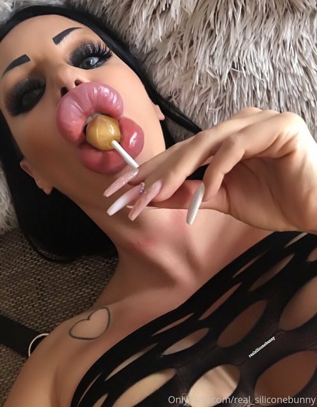belle ladyboy onlyfans assez haute qualité image