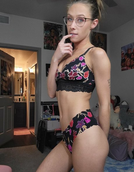 pr3ttyp1nkpussy étoile magnifique photos