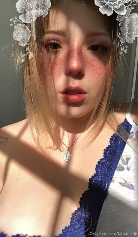Fah Suicide étoile parfaite photos