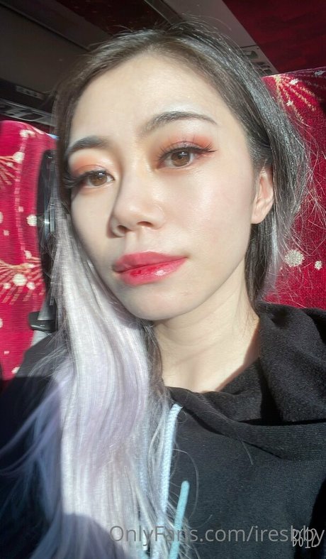 iresbby actrice pornographique photos