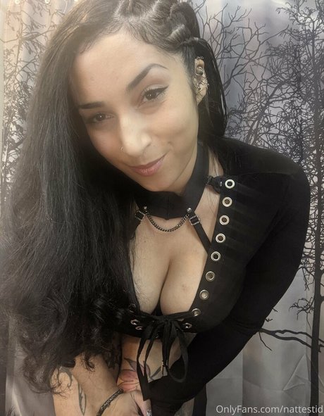 nattestid star pornographique photos