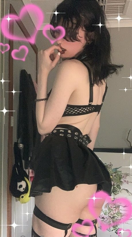 pillowjuice modèle nu galeries