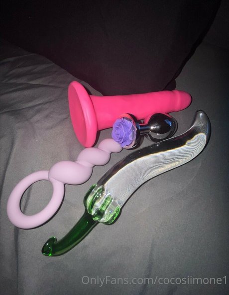 cocosiimone1 modèle xxx photos