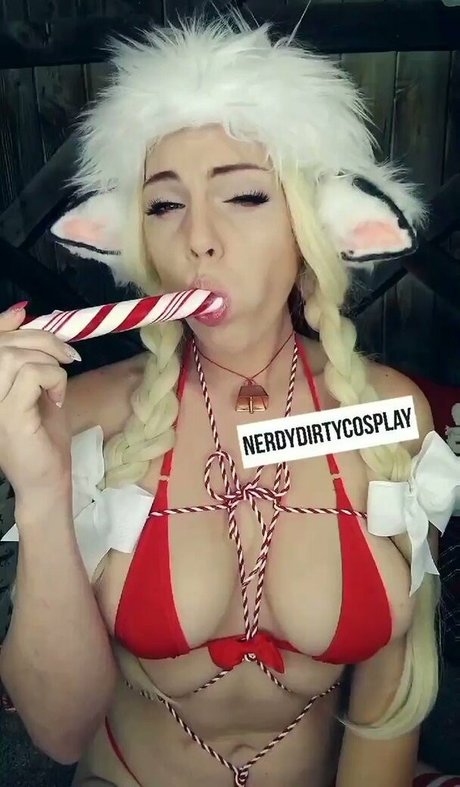 Kat Mattix modèle nu des photos