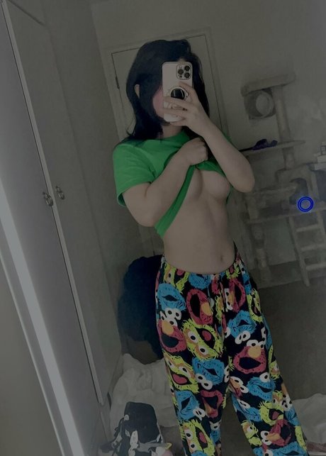 nweeki sexe star archive