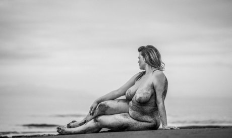 Ruby Roxx modèle nu images