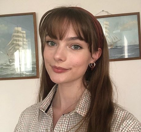 Delicate ASMR modèle artistique images