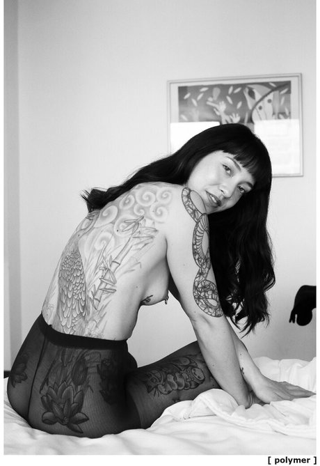 Asami Suicide star du porno xxx images