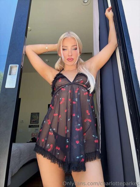 charlotteparkes star pornographique images
