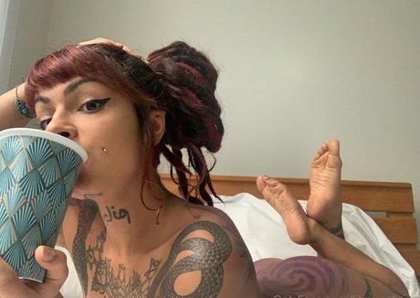 lilmungbean mannequin image