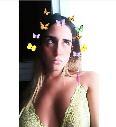 ayahotterthanhell star érotique des photos