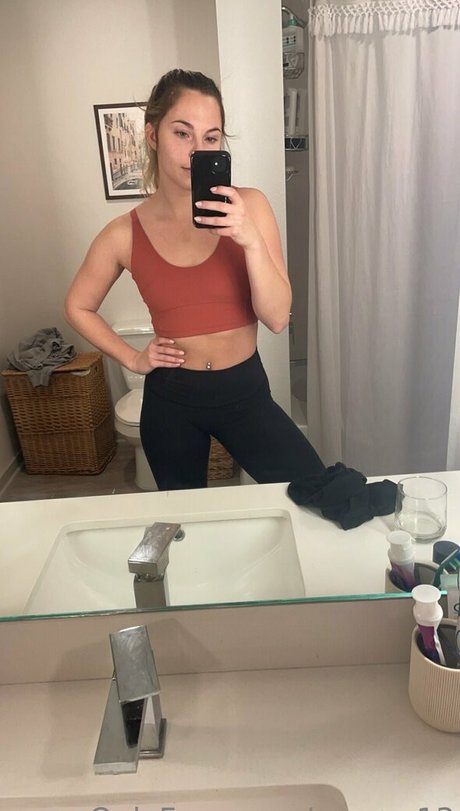 agumz13 actrice parfaite photos