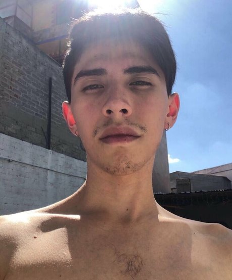 brunosaints_ modèle chaud archive