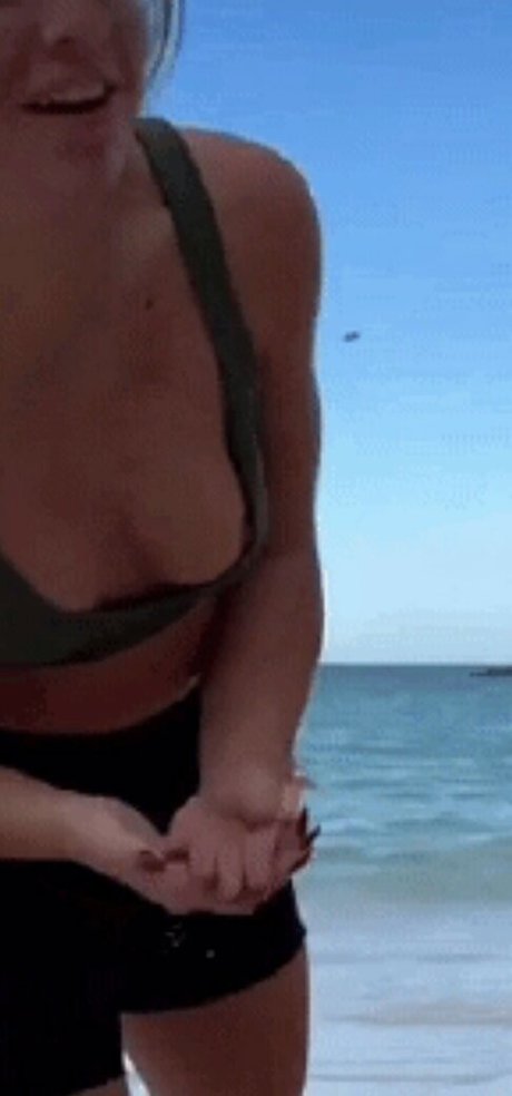 Tabitha Swatosh haut modèle des photos