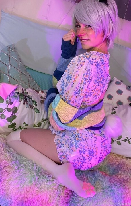 blonde étudiante onlyfans chaud gratuit img