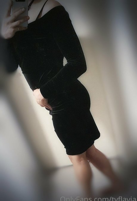 tvflavia art de star du porno photos