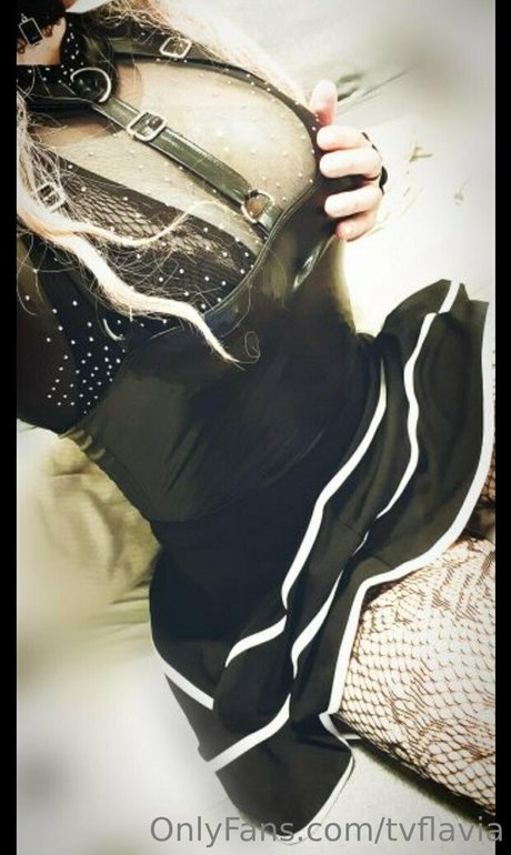 tvflavia art modèle photos