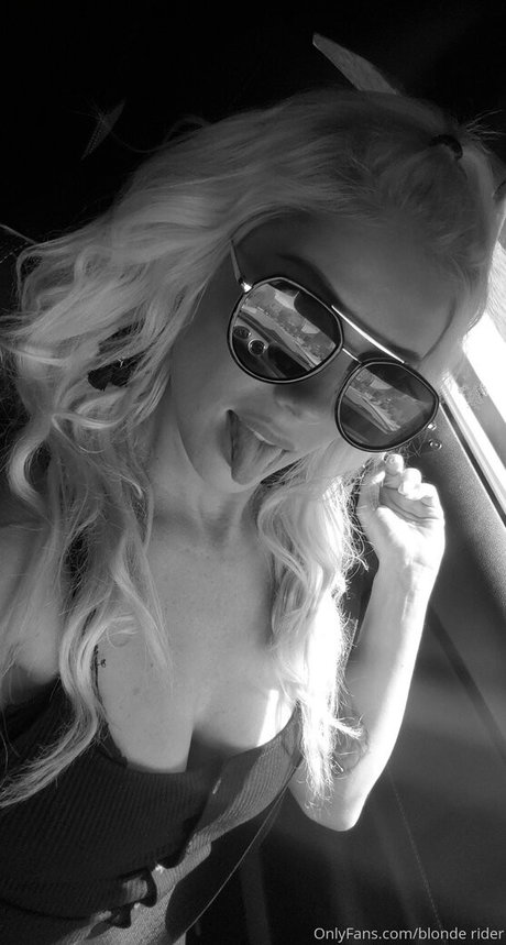 blonderider modèle parfait image