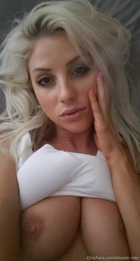blonderider étoile chaude photos