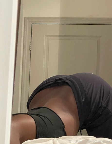 dommevaay art modèle archive