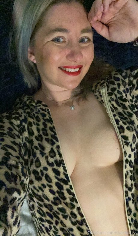 skarlett ivy actrice érotique images