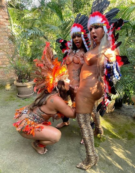 Elizabth Goes étoile nue collection