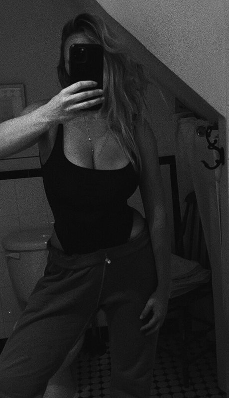 caracagl star du porno gratuite image