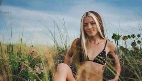 Knightly Rose star du porno xxx galeries