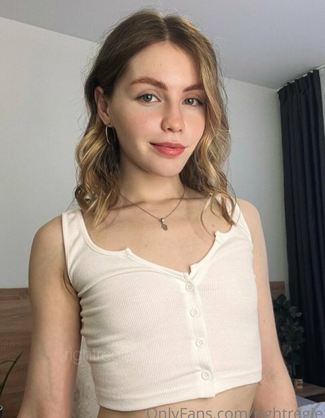 rightregie sexe star image