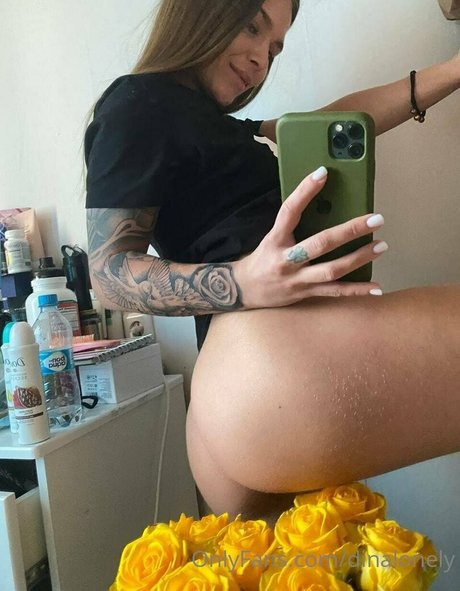 dinalonely actrice image