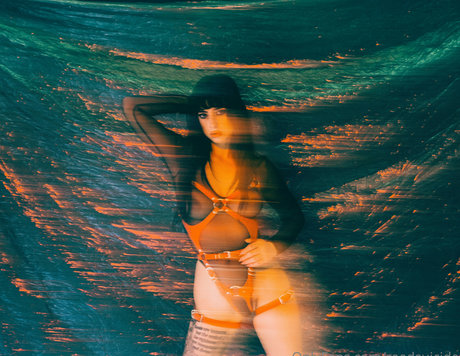 Reedsuicide joli modèle img