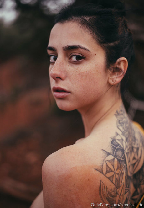 Reedsuicide star du porno chaud img