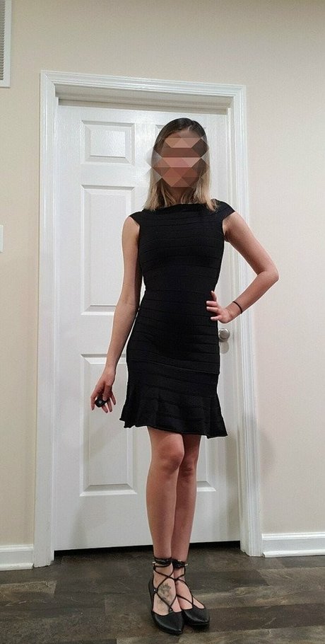 Tiny And Tan star pornographique image