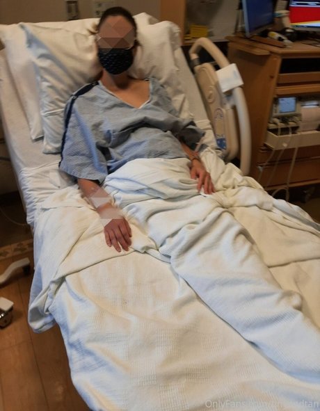 Tiny And Tan étoile exclusive des photos