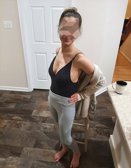 Tiny And Tan sexe star collection