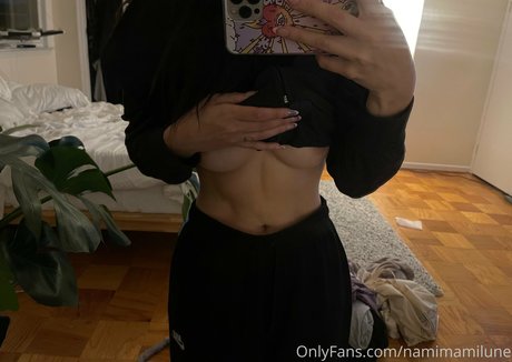 Mamiii111 actrice artistique collection