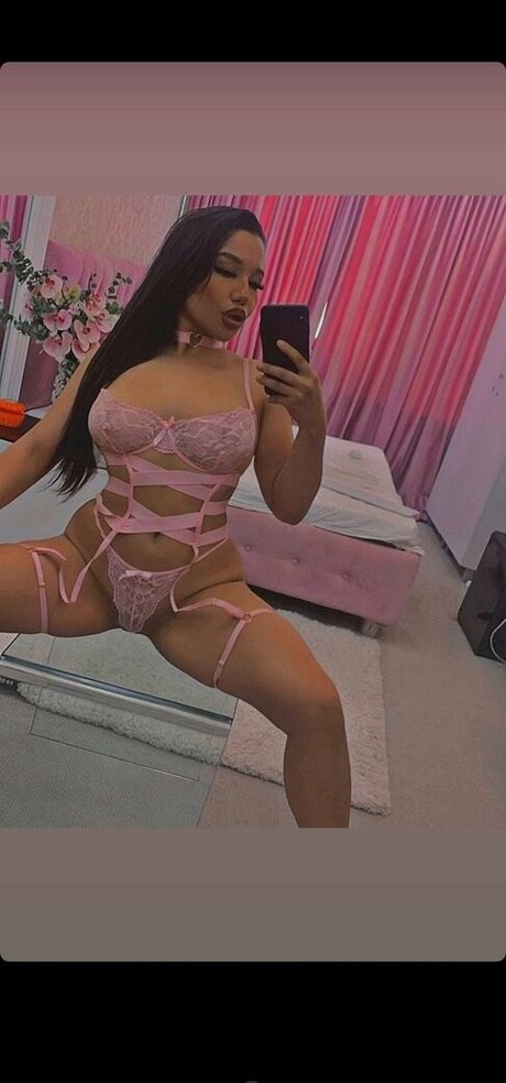 Natalia Bums star érotique collection