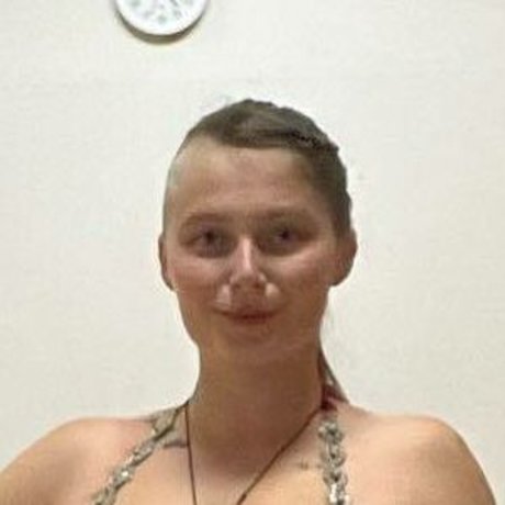 Jade Buckland top star des photos