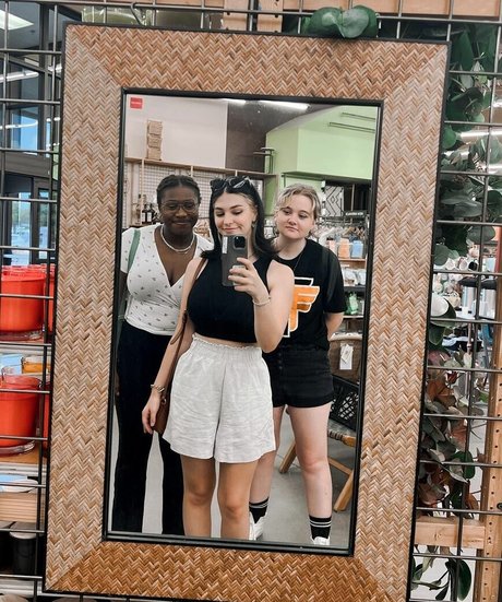 Sarah Lynne Marie meilleure star du porno archive