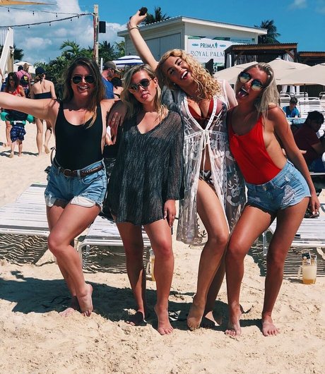 Caroline Wall étoile de haute qualité images