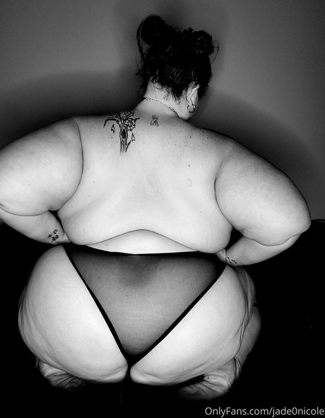 jade0nicole haut modèle archive