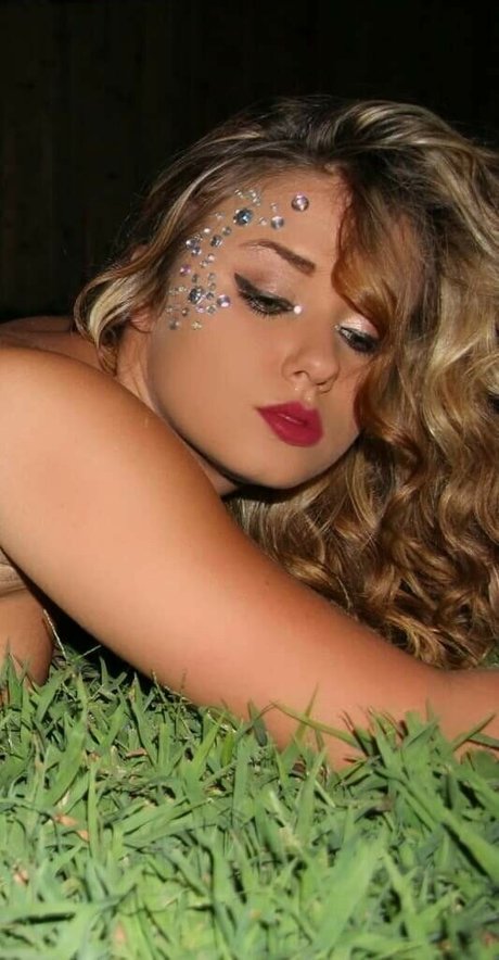 tatouages ​​blonds onlyfans parfait érotique collection