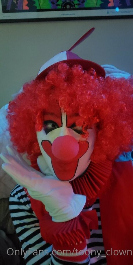 toony clown étoile érotique des photos